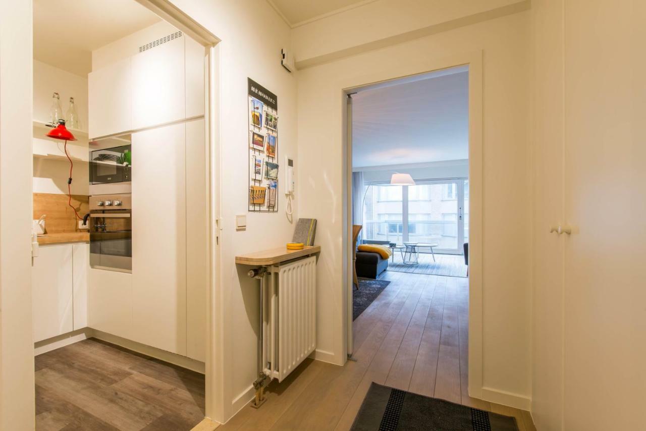 Yellow Knokke-Heist Bagian luar foto