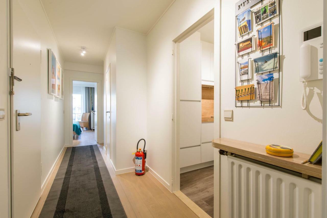 Yellow Knokke-Heist Bagian luar foto